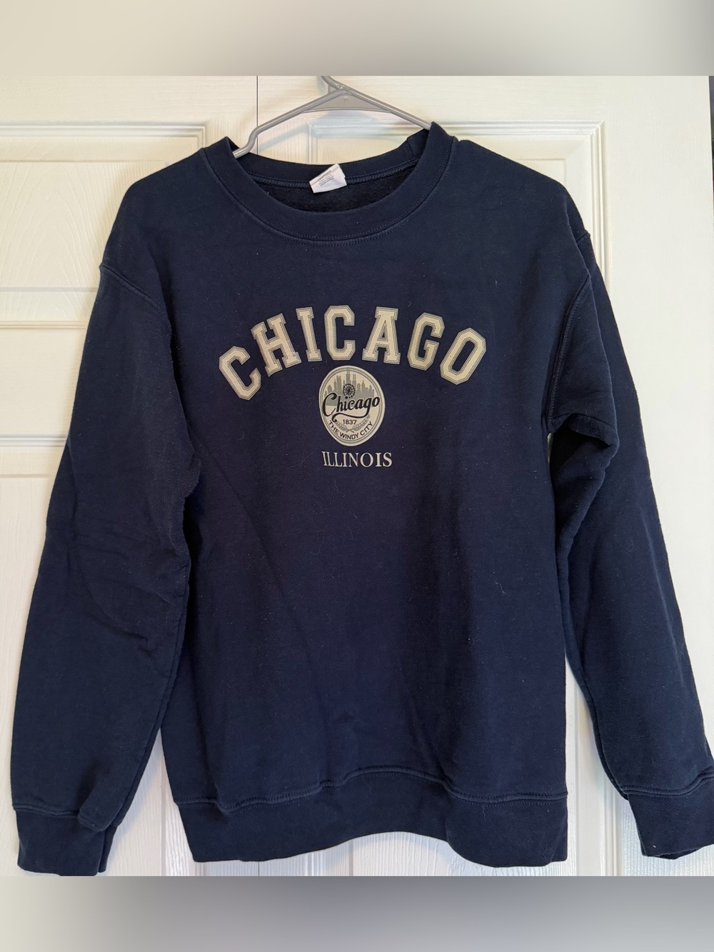 Chicago Illinois Navy Crew Sweatshirt - Women's Classic Pullover